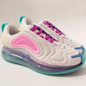 Nike Air Max 720 White Pink Blue size 6.5 Women